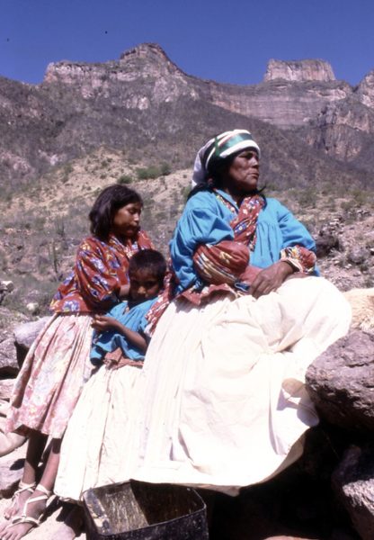 Las cuevas de la Sierra Tarahumara: el ancestral hogar de los rarámuri