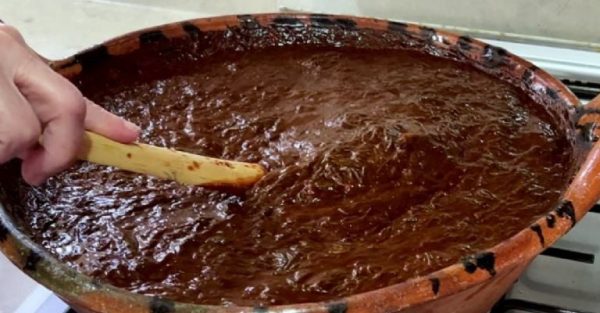 Mole que no es mole para los romeritos: Estas son las marcas que mienten según Profeco