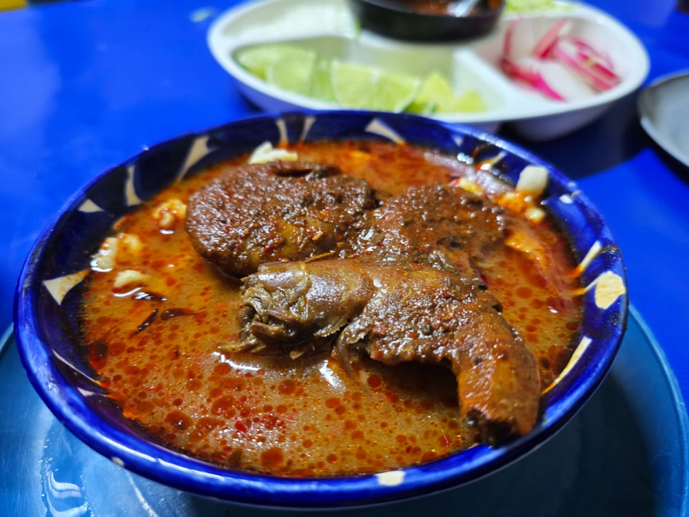 Pozole de camarón, sabor del mar en la gastronomía morelense