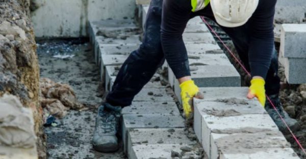 Salario mínimo: ¿Cuánto ganará un albañil en 2025?