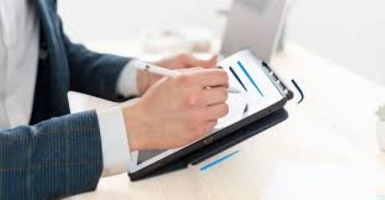 SAT lanza ultimátum a estos contribuyentes: Deberán renovar e.firma, a partir del 1 de enero