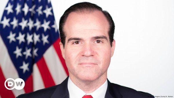 Trump nombra a Claver-Carone encargado para Latinoamérica