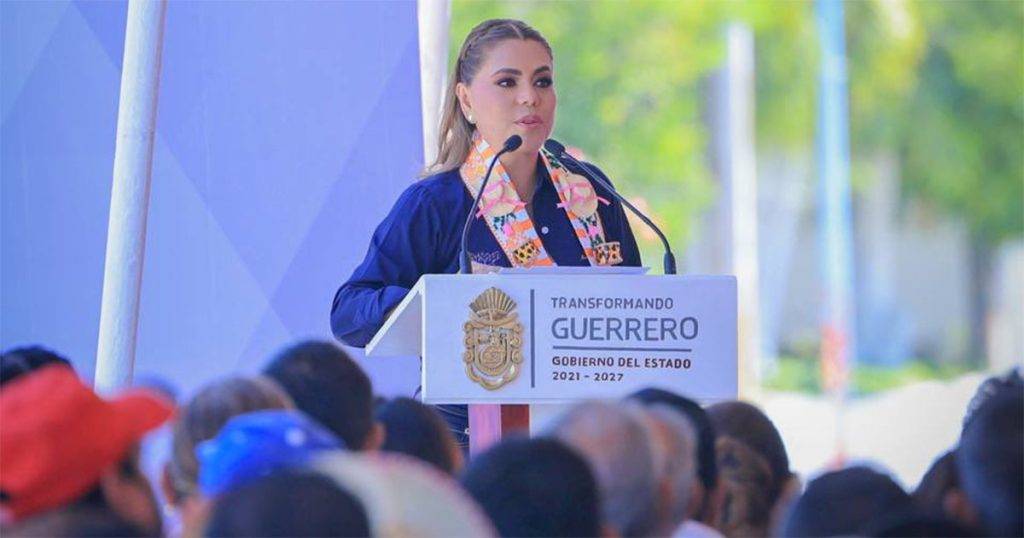 Evelyn Salgado inaugura la rehabilitación de la avenida Vicente Guerrero, en Tierra Colorada