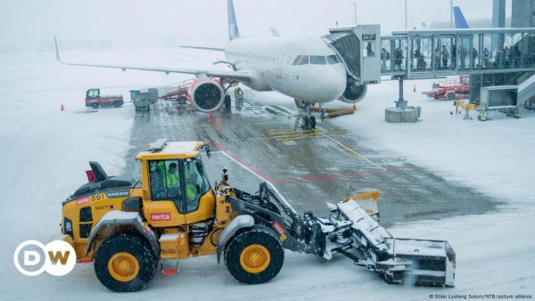 Más de 3.000 vuelos cancelados o retrasados por tormenta en el sur de EEUU