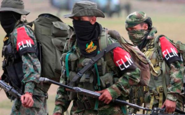 Petro suspende diálogo de paz con el ELN