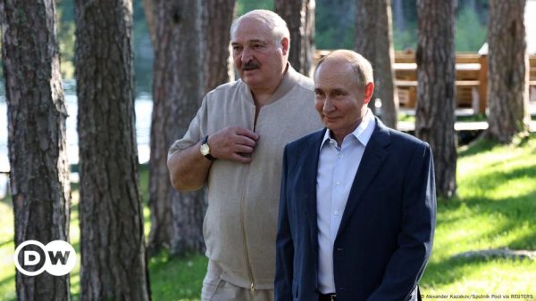 Putin felicita a Lukashenko por su "convincente victoria"