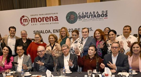 Se realiza plenaria regional de diputados de Morena en Sinaloa