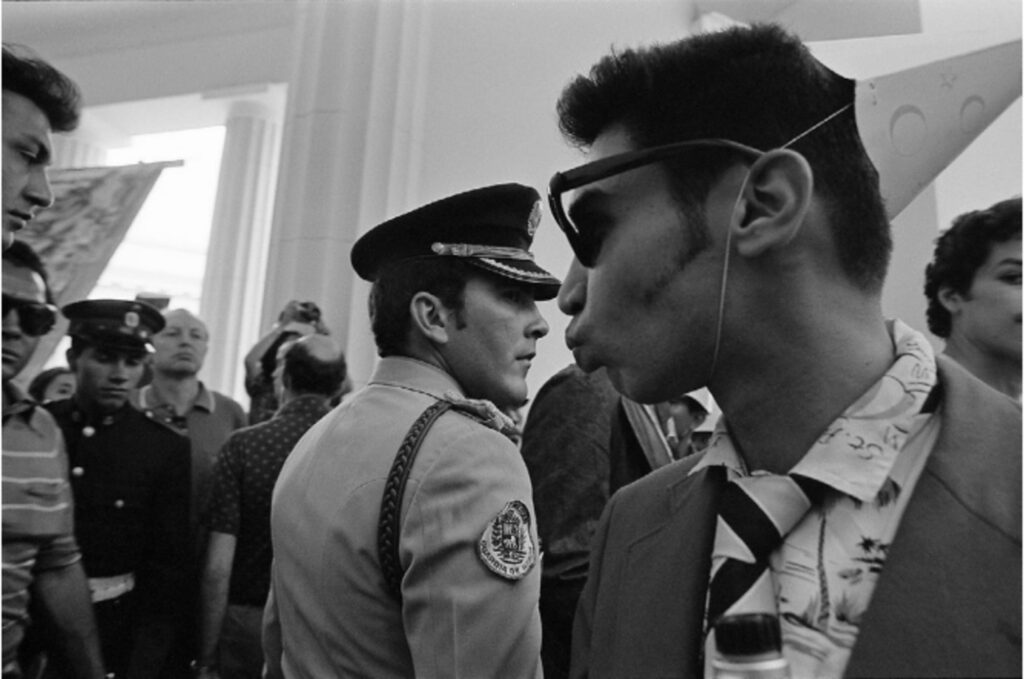 Sujo: crecer en un país en guerra