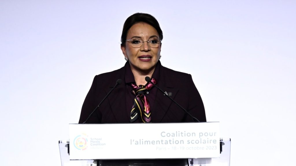 Xiomara Castro condiciona existencia de base militar de EEUU en Honduras a expulsión masiva de inmigrantes