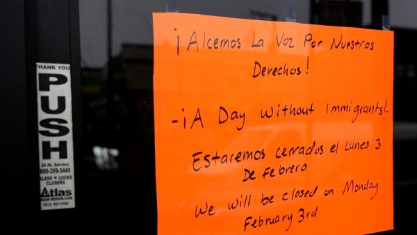 Algunos negocios en EEUU cierran en "día sin inmigrantes", pero muchos no pueden perder ingresos