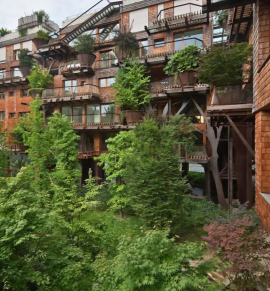 Casa del árbol urbana, utiliza 150 árboles para proteger a los residentes del ruido y la contaminación