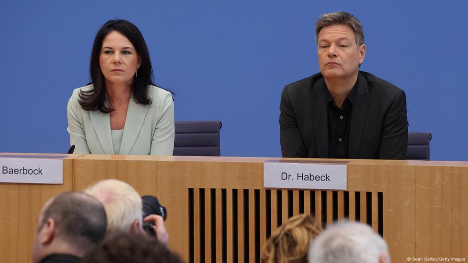 El duro paso de Los Verdes del Gobierno a la oposición