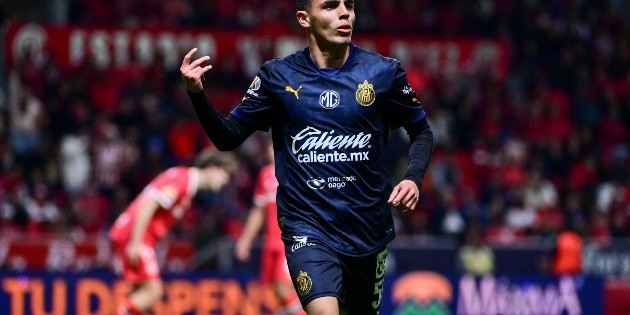 El plan que tiene Chivas a futuro para la joya Hugo Camberos