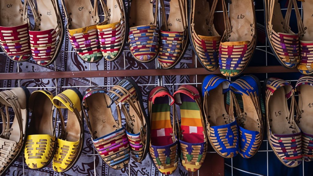 Huaraches tradicionales en peligro de extinción, ¿por qué ya no se usan?