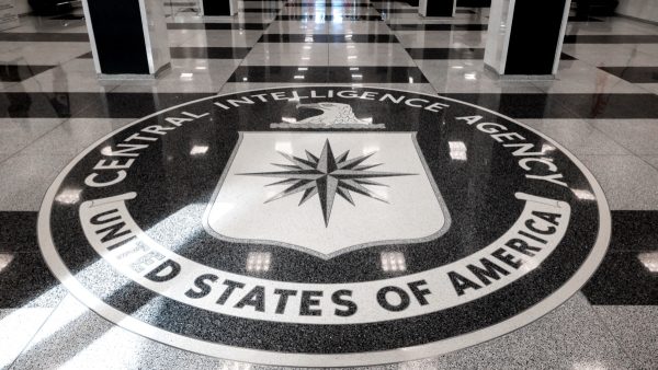 Inicialmente eximida, la inteligencia estadounidense se enfrenta a una encrucijada