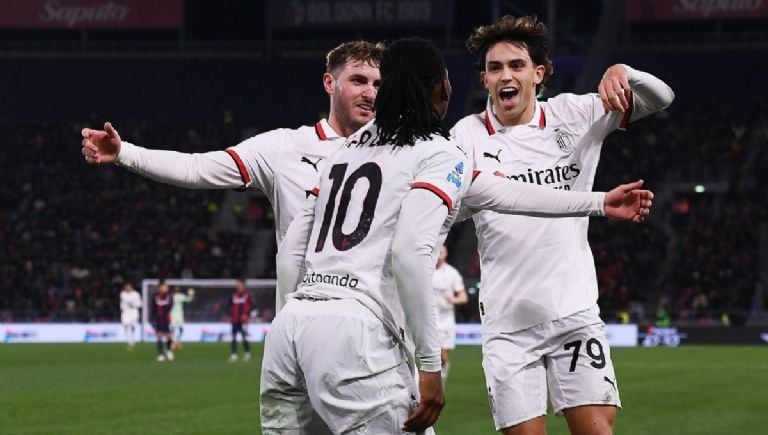 La increíble asistencia de Santi Giménez, el Milan festeja