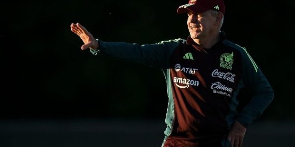 Los delanteros mexicanos viven su mejor momento: Javier Aguirre