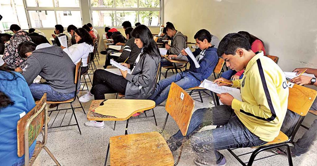 Lugares en prepas se definirán en tómbola