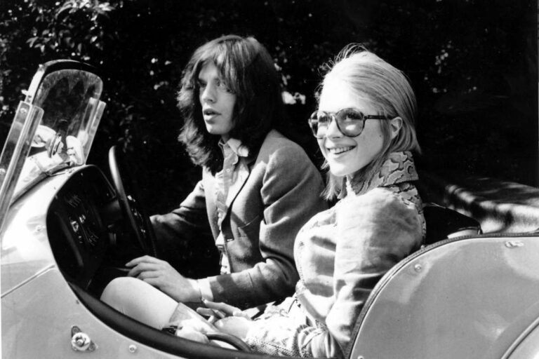 Nirvana se reúne con St. Vincent, Kim Gordon y Joan Jett como vocalistas en una aparición especial para el FireAid