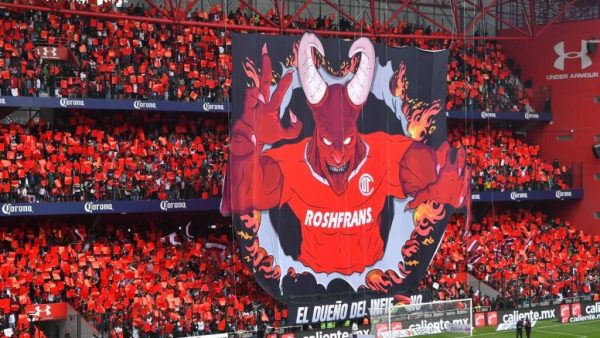 ¿Quién es Dovlez, el artista mexicano que pinta los tifos del Toluca en el Nemesio Diez?