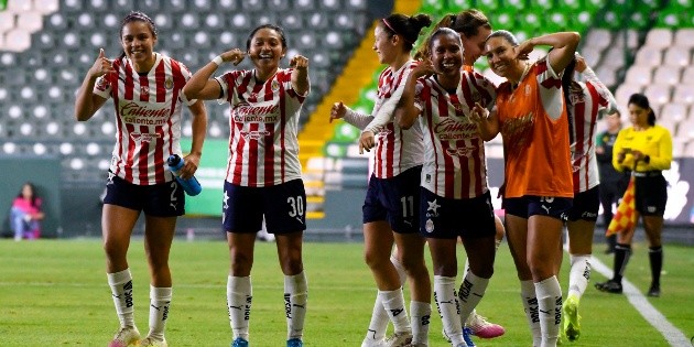 Chivas Femenil consigue voltereta ante León y sus delanteras se reencuentran con el gol