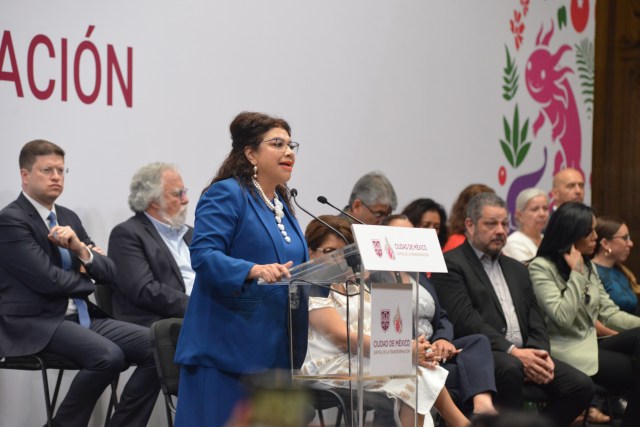 Clara Brugada anuncia propuesta para prohibir la violencia animal en corridas de toros