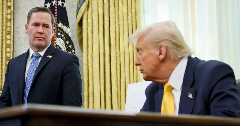 Con la afirmación de ‘engaño’, la respuesta de la Casa Blanca al escándalo de Signal da un giro incoherente