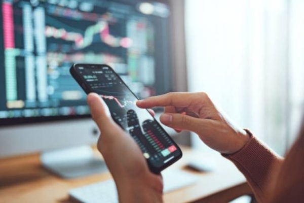 ¿Cuánto ganas si inviertes 10,000 pesos en Liverpool?