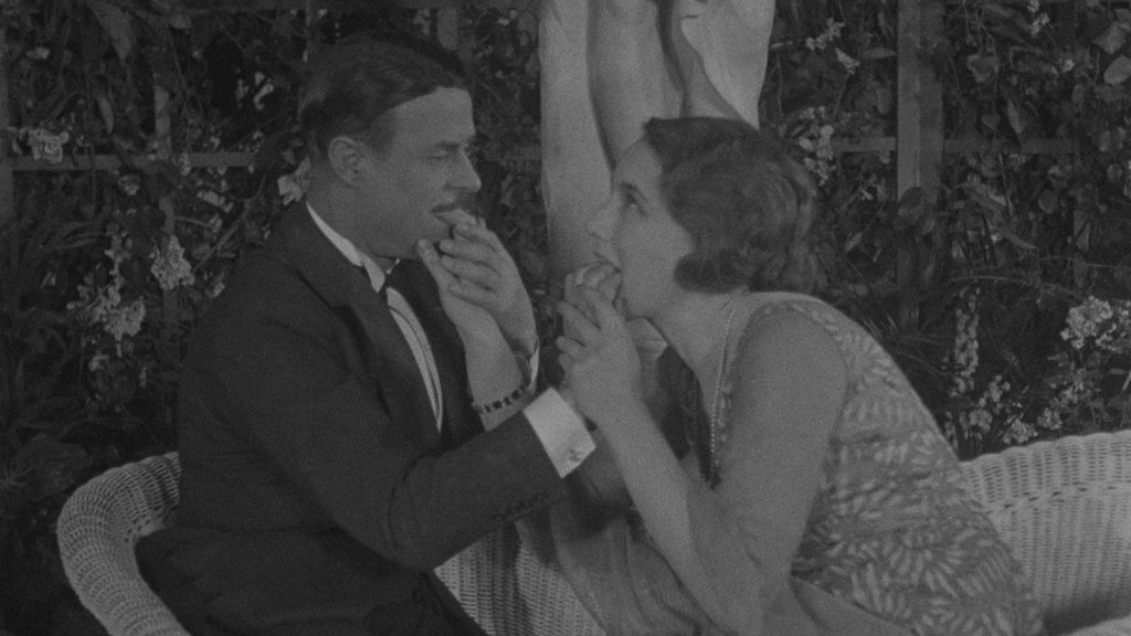 El escándalo ya no existe (es el tiempo de la furia express)