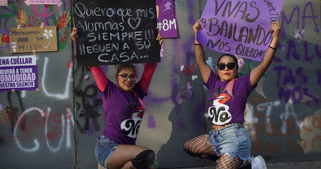 En el poder, nos masculinizamos