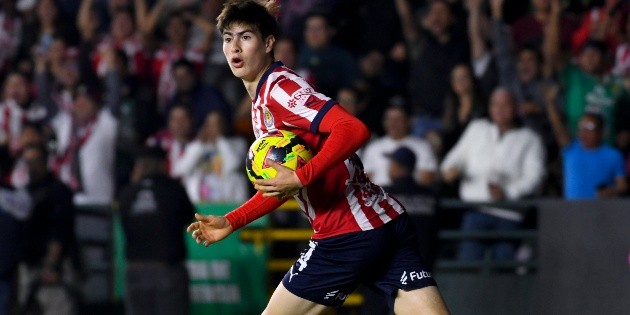 "Hormiga" González, fuera del juego Chivas vs América