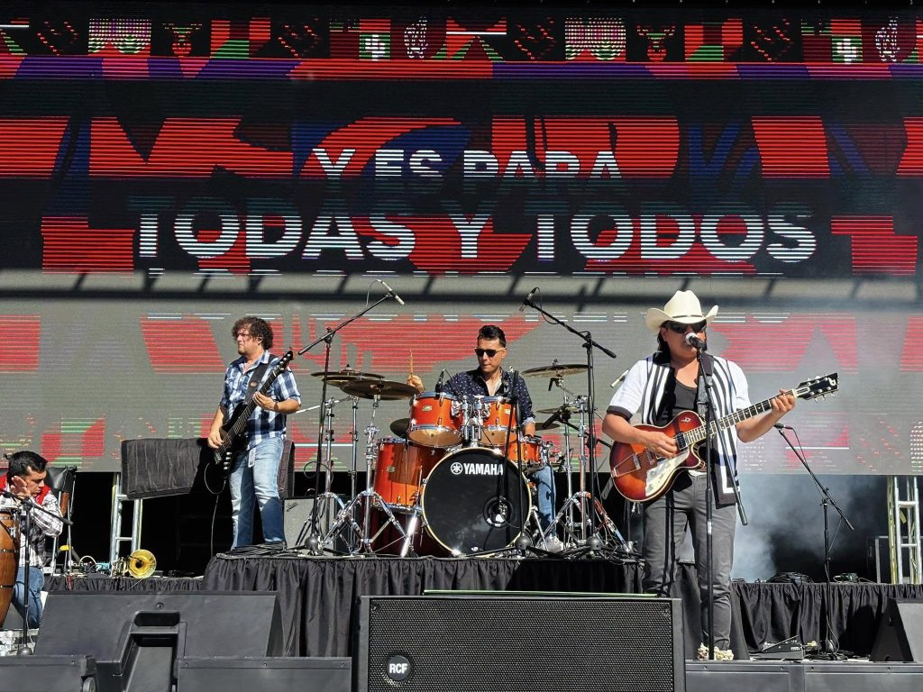 Isaac Montijo y Los Buayums inauguran con su música el Foro al Aire Libre de La Sauceda 