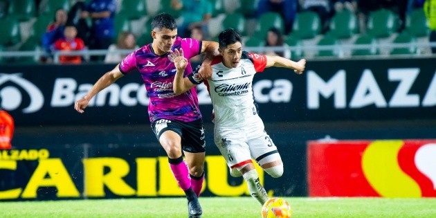 Mazatlán vence al Atlas y la lucha en el cociente arde