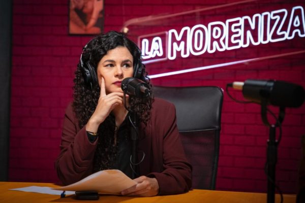 Morena lanza podcast “La Moreniza” para acercarse a su militancia