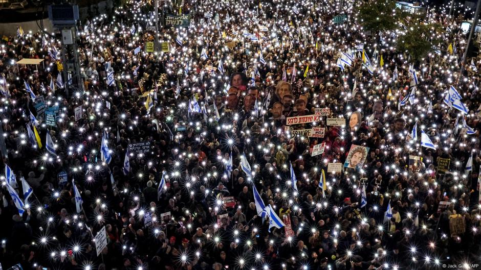 Oposición pide paralizar Israel si cesan a jefe de seguridad