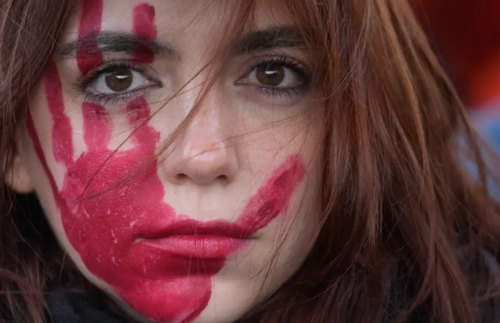 Secretaría de las Mujeres y Conatrib firman convenio para fortalecer justicia a mujeres