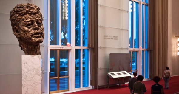 Trump está a punto de aprender una incómoda lección sobre su influencia en el Kennedy Center