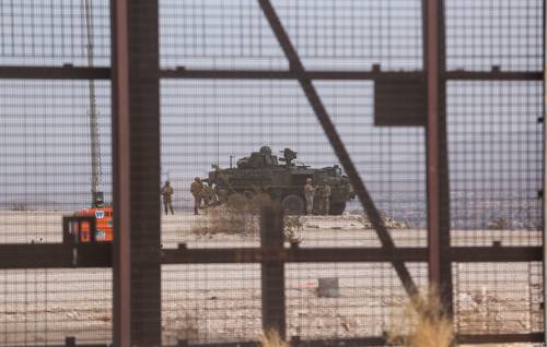 Trump ordena usar satélites espías en frontera con México