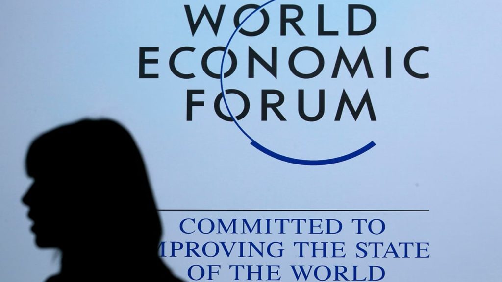 WEF anuncia la creación de un centro para el desarrollo de la IA en París