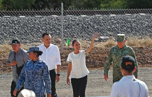 Banderazo al tren México-Querétaro