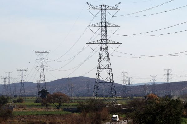 En 4 años, se electrificará 99.9% de comunidades sin el servicio: Sener