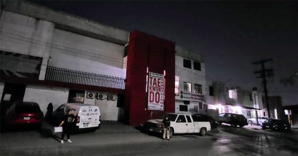 Exentrenador de gimnasia acusado de abuso no podrá ser detenido por amparo