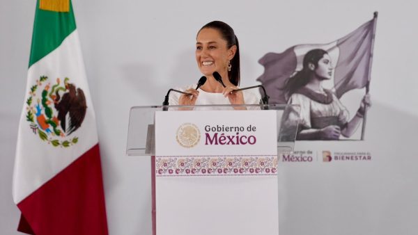 Inicio de la construcción del tren México-Querétaro. Pedro Escobedo, Querétaro