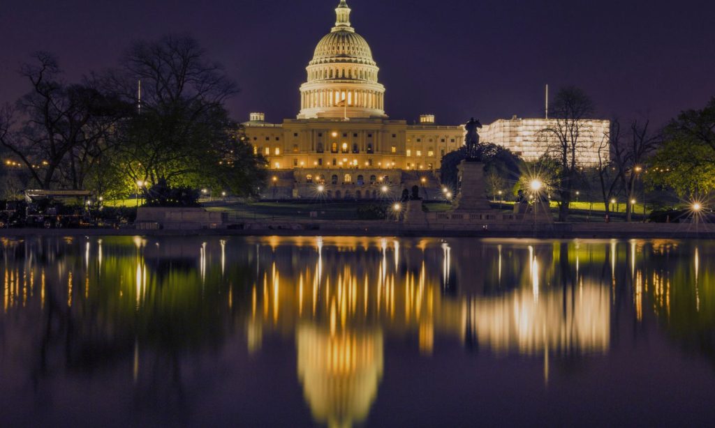 Los 100 primeros días del poder sin límites de Trump tienen en vilo al mundo