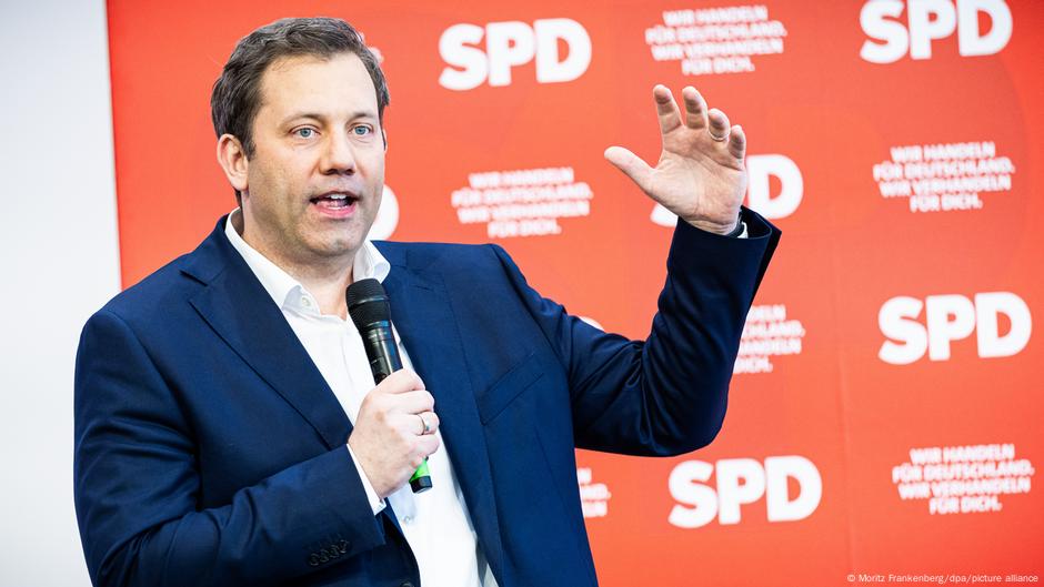 Más pasos hacia la gran coalición en Alemania: Lars Klingbeil será vicecanciller