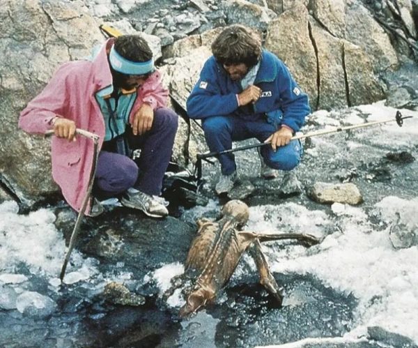 Noticias de última hora: la asombrosa revelación de Ötzi the Iceman, la momia más antigua y enigmática de la historia humana, ¡desbloqueando secretos de hace más de 5,000 años!