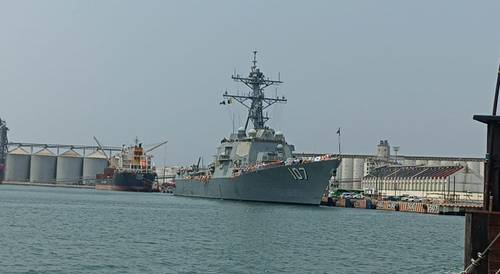 Permiten a buque de guerra de EU atracar en Veracruz