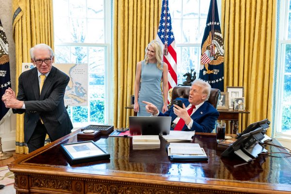 Salud mental de Trump y líderes políticos, tema de seguridad nacional