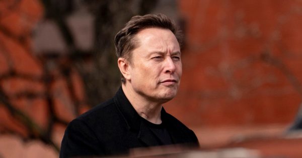 X, de Elon Musk, podría estar a punto de enfrentarse a un castigo de la UE. Y no está contento.