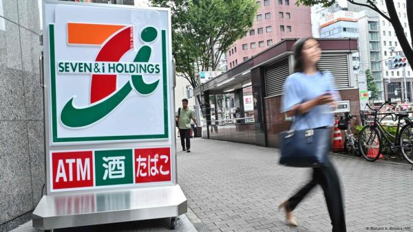 7-Eleven ensaya entregas con robots autónomos en Japón